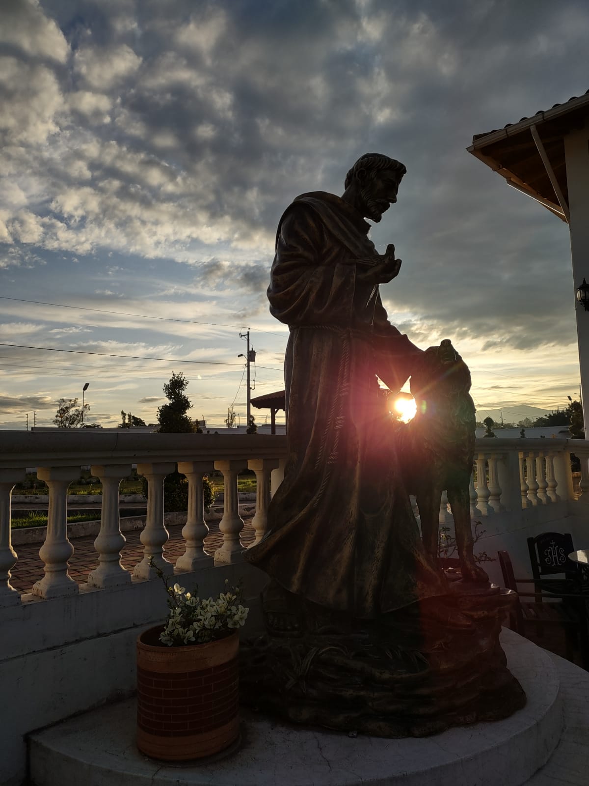 WhatsApp Image 2025-10-01 at 5.37.59 PM (1)